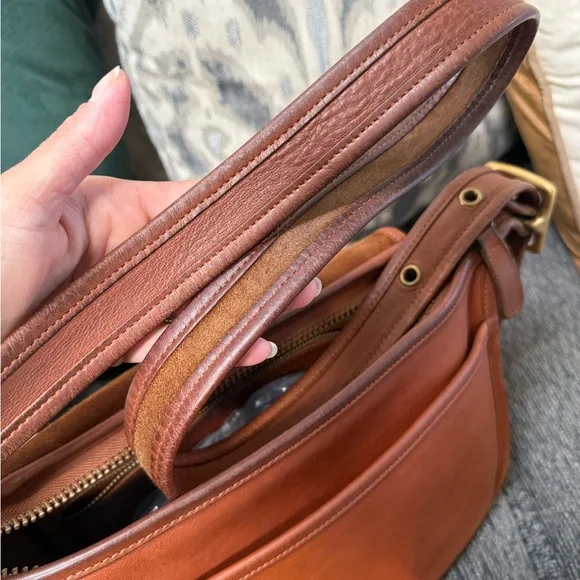 Vintage Patricia Coach crossbody bag - Picture 11 of 14